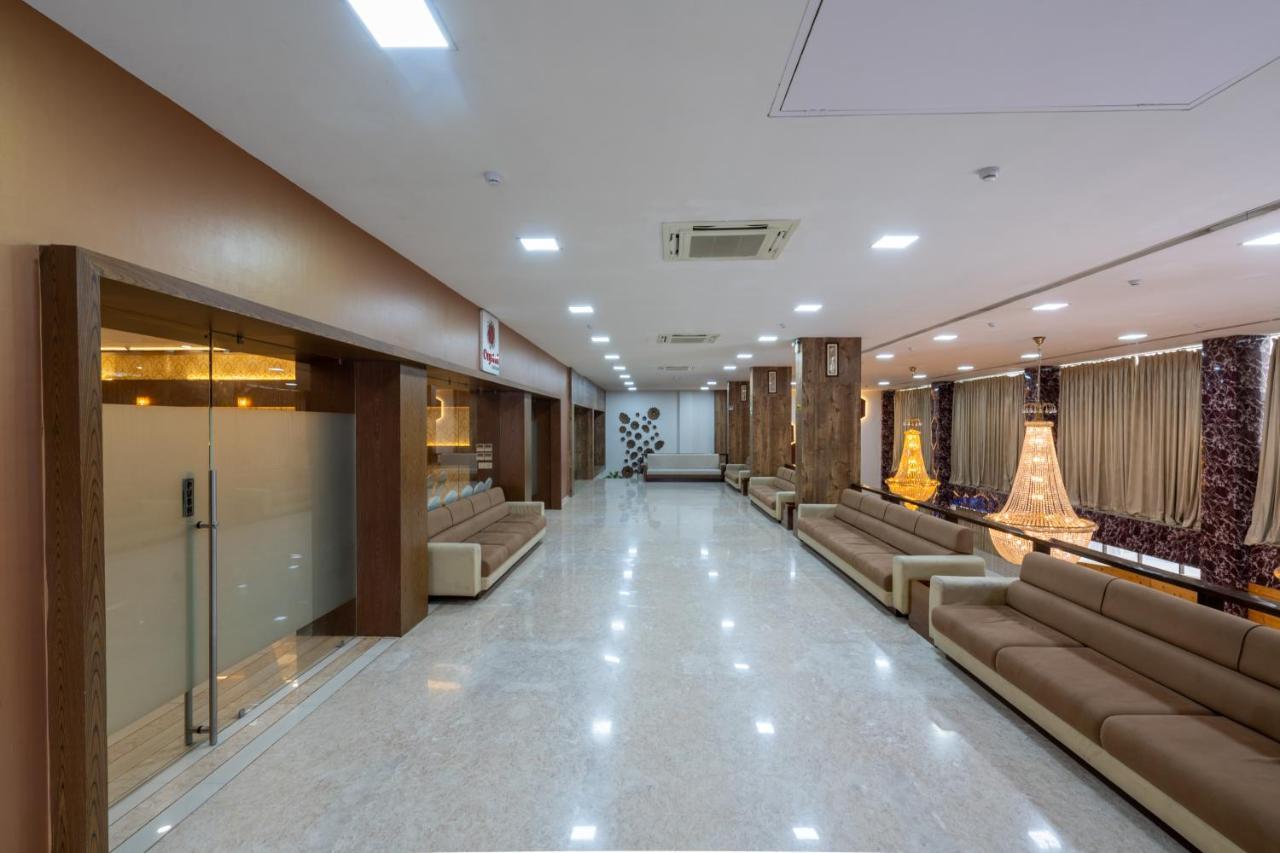Jalashray Resort Nadiad Ngoại thất bức ảnh